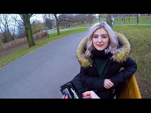 ❤️ Glutas la varman spermon de fremdulo por mono - pimo en la parko de Eva Elfie Faka video  ĉe eo.ixiporn-com.ru ❌️❤